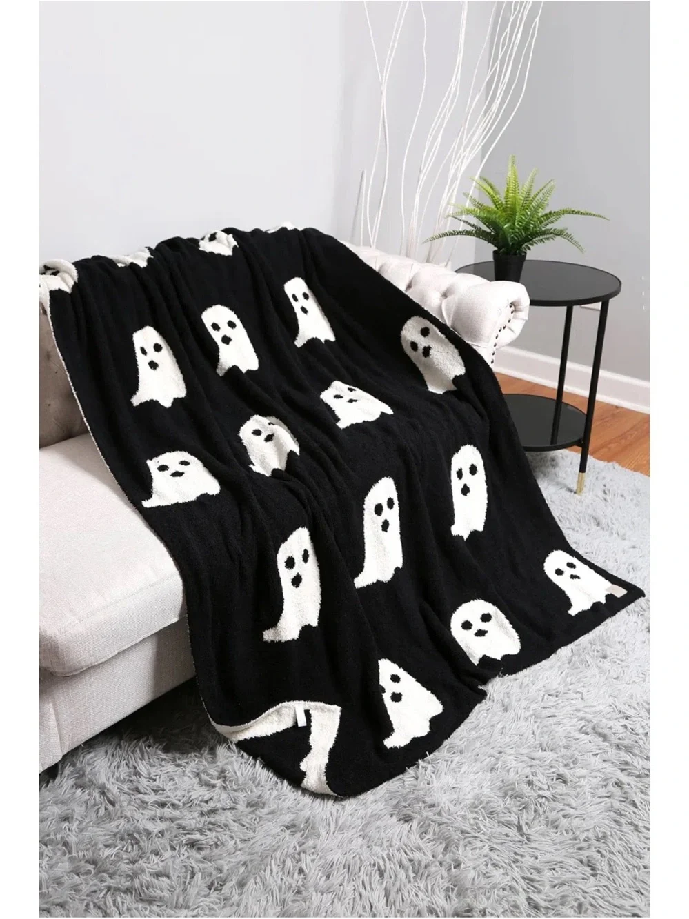 Cozy Black Ghost Plush Throw Blanket - Halloween Accent